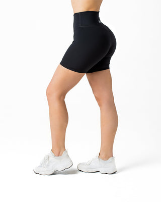 Women's Seamless Classic Short - BALAIO